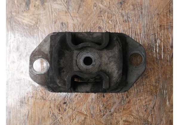 Подушка КПП ліва Renault Kangoo II 1.5 dci, 8200423501